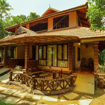 Neelambari Resorts Urakam ภายนอก รูปภาพ