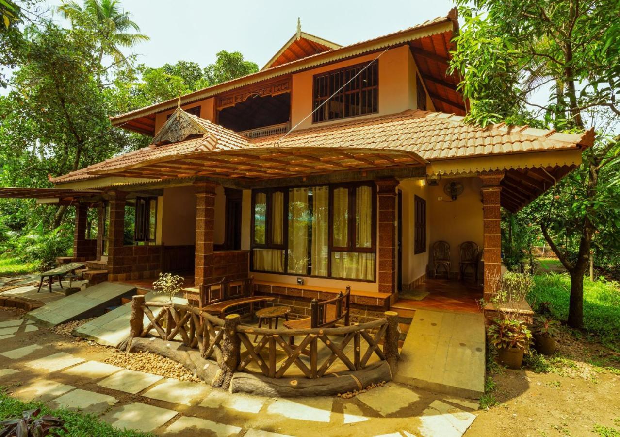 Neelambari Resorts Urakam ภายนอก รูปภาพ